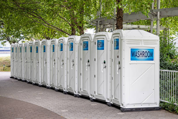 Best Portable restroom trailer rental  in Atlanta, IL