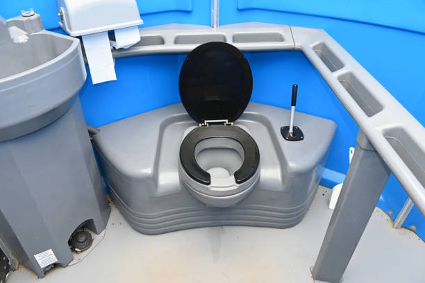 Best High-end porta potty rental  in Atlanta, IL